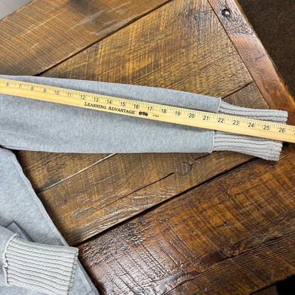 VICI Gray Knit Moto Jacket Women’s Small Asymmetrical Zip Sweater Jacket - Picture 8 of 8